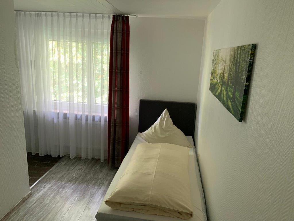 Hotel Cafe Waldeck Wuestenrot Екстер'єр фото