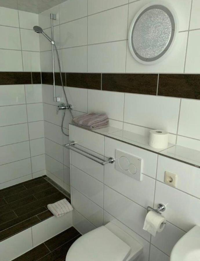 Hotel Cafe Waldeck Wuestenrot Екстер'єр фото